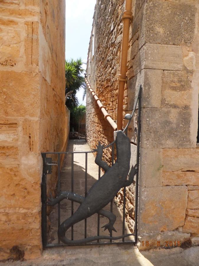 Lujosa Casa Mallorquina Restaurada Ses Salines  Ngoại thất bức ảnh